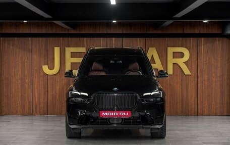 BMW X7, 2022 год, 15 000 000 рублей, 2 фотография