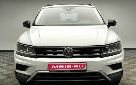 Volkswagen Tiguan II, 2019 год, 2 650 000 рублей, 2 фотография