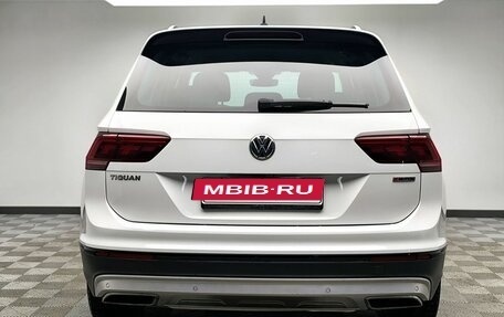 Volkswagen Tiguan II, 2019 год, 2 650 000 рублей, 5 фотография