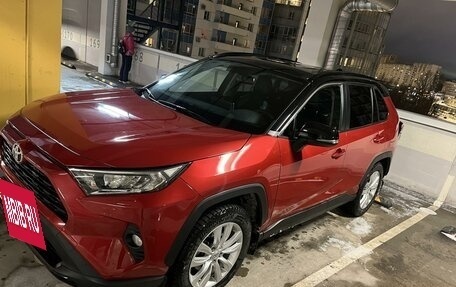 Toyota RAV4, 2021 год, 4 350 000 рублей, 4 фотография