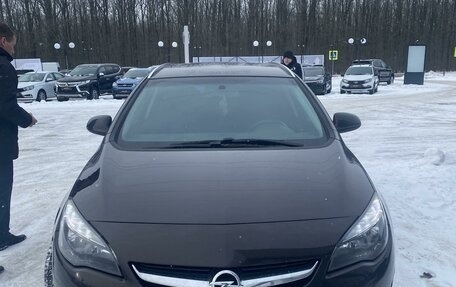 Opel Astra J, 2014 год, 1 043 000 рублей, 1 фотография