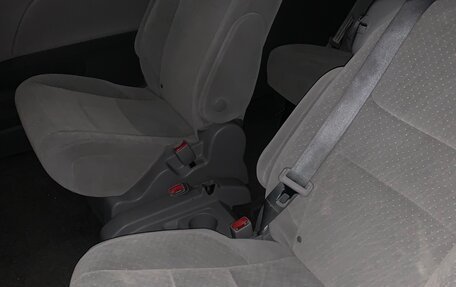 Toyota Sienna III, 2018 год, 3 100 000 рублей, 10 фотография