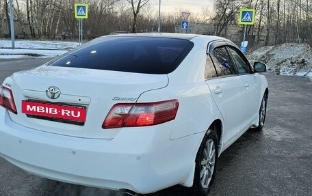 Toyota Camry, 2010 год, 850 000 рублей, 3 фотография