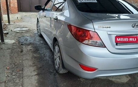 Hyundai Solaris II рестайлинг, 2011 год, 799 000 рублей, 6 фотография