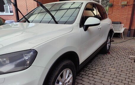 Volkswagen Touareg III, 2011 год, 1 700 000 рублей, 7 фотография