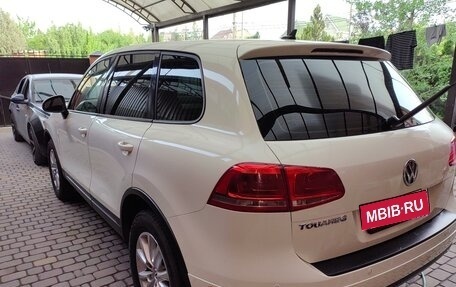 Volkswagen Touareg III, 2011 год, 1 700 000 рублей, 5 фотография