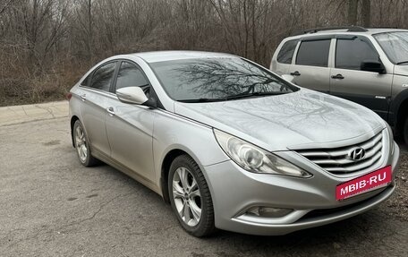 Hyundai Sonata VI, 2010 год, 1 300 000 рублей, 5 фотография