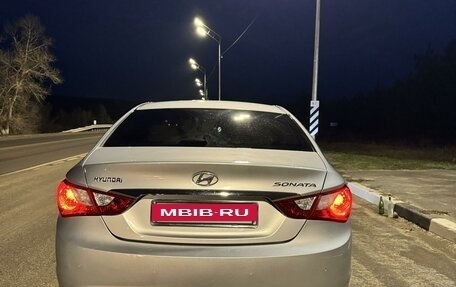 Hyundai Sonata VI, 2010 год, 1 300 000 рублей, 4 фотография