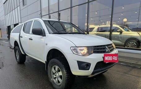 Mitsubishi L200 IV рестайлинг, 2013 год, 1 699 000 рублей, 3 фотография