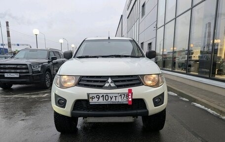 Mitsubishi L200 IV рестайлинг, 2013 год, 1 699 000 рублей, 2 фотография