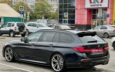 BMW 5 серия, 2018 год, 5 460 000 рублей, 2 фотография