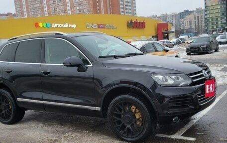 Volkswagen Touareg III, 2011 год, 2 250 000 рублей, 6 фотография