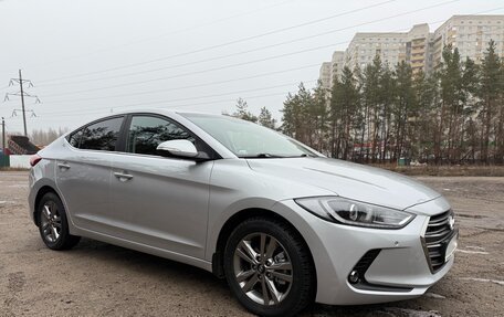 Hyundai Elantra VI рестайлинг, 2018 год, 1 990 000 рублей, 4 фотография