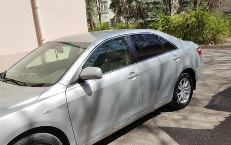 Toyota Camry, 2008 год, 800 000 рублей, 2 фотография