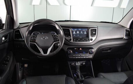 Hyundai Tucson III, 2018 год, 2 439 000 рублей, 6 фотография