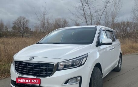 KIA Carnival III, 2019 год, 2 790 000 рублей, 3 фотография