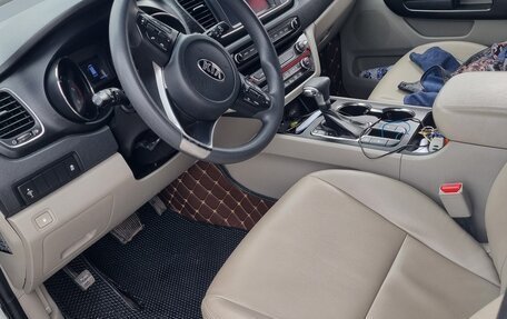 KIA Carnival III, 2019 год, 2 790 000 рублей, 16 фотография