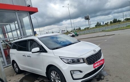 KIA Carnival III, 2019 год, 2 790 000 рублей, 5 фотография