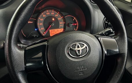 Toyota Vitz, 2017 год, 1 020 000 рублей, 24 фотография