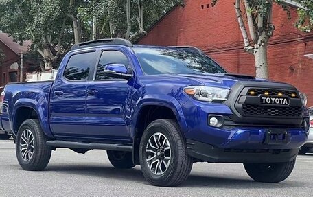 Toyota Tacoma III, 2023 год, 5 700 000 рублей, 3 фотография