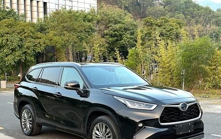 Toyota Highlander, 2022 год, 4 450 000 рублей, 7 фотография