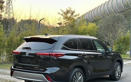 Toyota Highlander, 2022 год, 4 450 000 рублей, 9 фотография