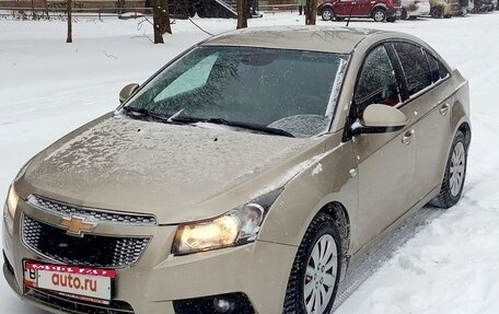 Chevrolet Cruze II, 2011 год, 730 000 рублей, 10 фотография