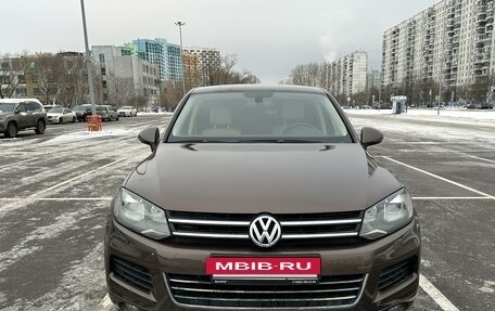 Volkswagen Touareg III, 2012 год, 2 250 000 рублей, 2 фотография