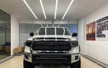 Toyota Tundra II, 2018 год, 7 550 000 рублей, 2 фотография