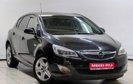 Opel Astra J, 2011 год, 678 000 рублей, 1 фотография