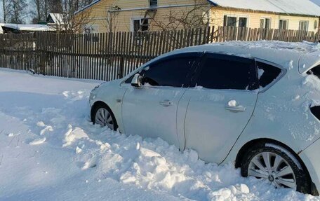 Opel Astra J, 2010 год, 400 000 рублей, 3 фотография