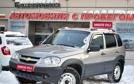 Chevrolet Niva I рестайлинг, 2018 год, 770 000 рублей, 1 фотография