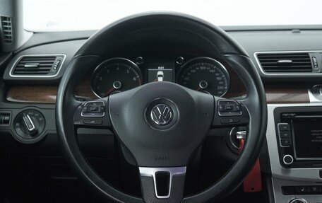 Volkswagen Passat B7, 2013 год, 1 401 802 рублей, 13 фотография