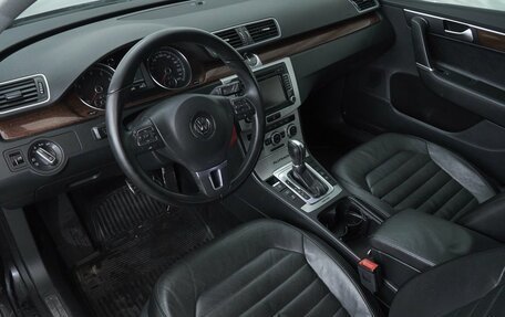 Volkswagen Passat B7, 2013 год, 1 401 802 рублей, 11 фотография