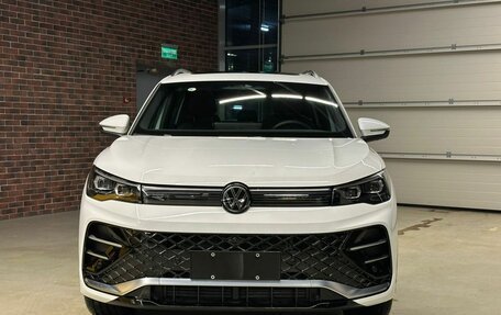 Volkswagen Tiguan II, 2024 год, 6 400 000 рублей, 1 фотография