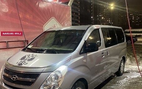 Hyundai H-1 II рестайлинг, 2011 год, 1 280 000 рублей, 1 фотография