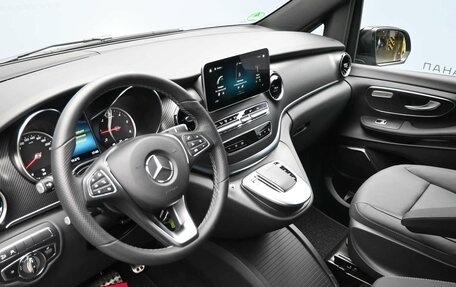 Mercedes-Benz V-Класс, 2023 год, 29 000 000 рублей, 8 фотография