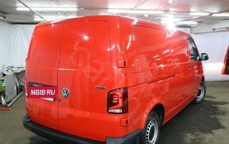 Volkswagen Transporter T6 рестайлинг, 2021 год, 4 147 000 рублей, 6 фотография