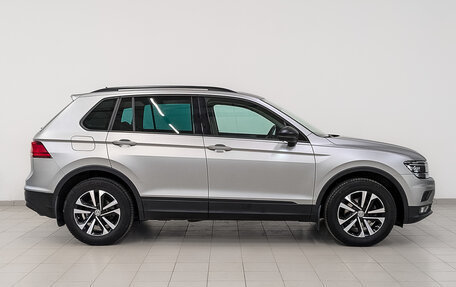 Volkswagen Tiguan II, 2019 год, 2 550 000 рублей, 4 фотография