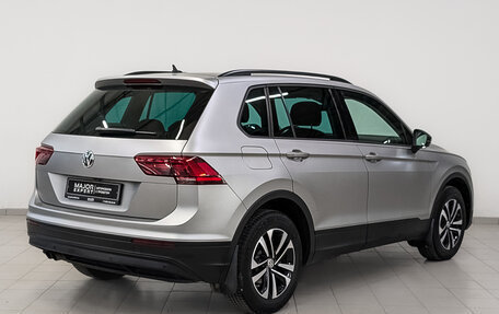 Volkswagen Tiguan II, 2019 год, 2 550 000 рублей, 5 фотография