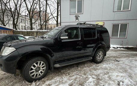 Nissan Pathfinder, 2011 год, 1 370 000 рублей, 3 фотография