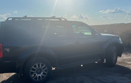 Nissan Pathfinder, 2011 год, 1 370 000 рублей, 10 фотография