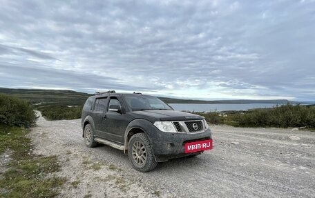 Nissan Pathfinder, 2011 год, 1 370 000 рублей, 32 фотография