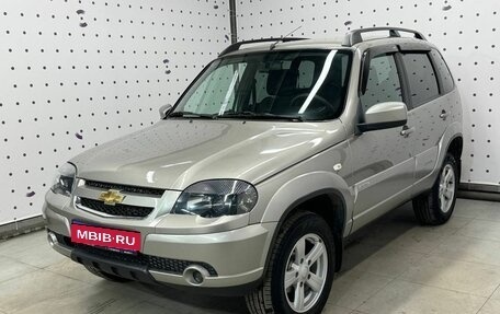 Chevrolet Niva I рестайлинг, 2018 год, 987 500 рублей, 1 фотография