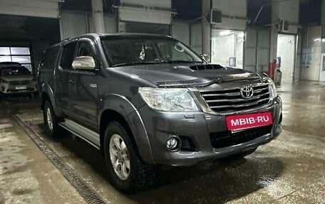 Toyota Hilux VII, 2015 год, 2 150 000 рублей, 13 фотография