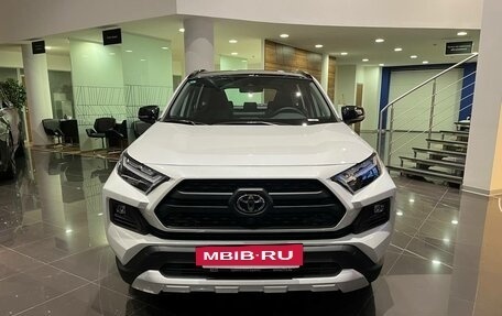 Toyota RAV4, 2024 год, 4 990 000 рублей, 2 фотография