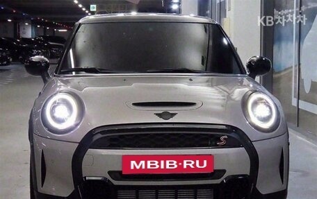 MINI Hatch, 2021 год, 2 970 000 рублей, 2 фотография