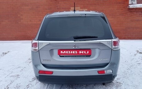 Mitsubishi Outlander III рестайлинг 3, 2012 год, 1 380 000 рублей, 5 фотография