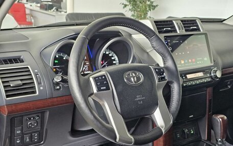 Toyota Land Cruiser Prado 150 рестайлинг 2, 2015 год, 3 849 000 рублей, 17 фотография