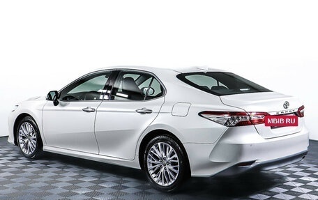 Toyota Camry, 2020 год, 3 349 000 рублей, 7 фотография